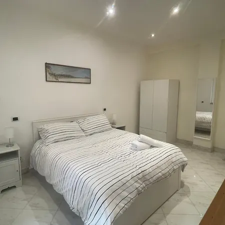 Hub Naples