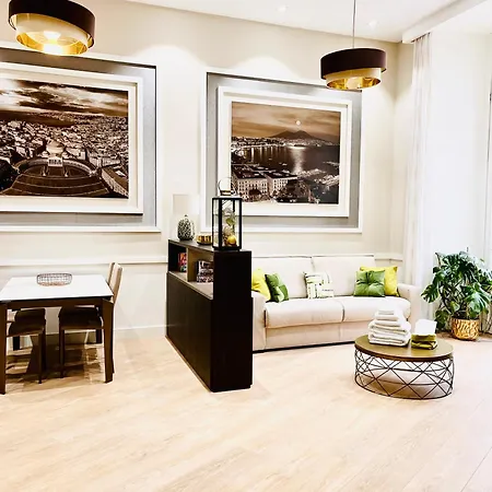 Piazza Luxury Nel Cuore Di * Nápoly