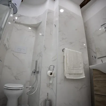 Apartment Royal Spaccanapoli *