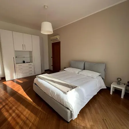 Revis 84 Apartment Naples