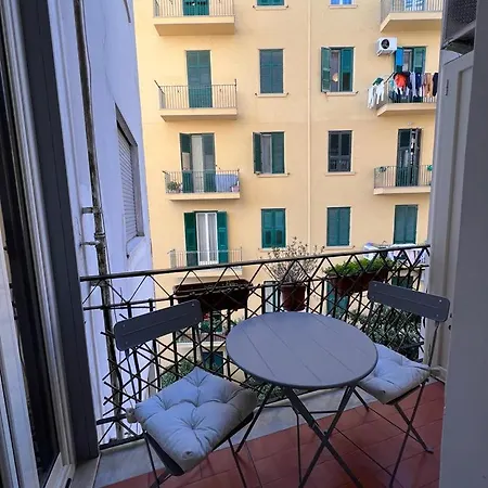 Revis 84 Apartment