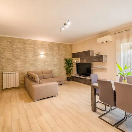 Guest house Color House *
