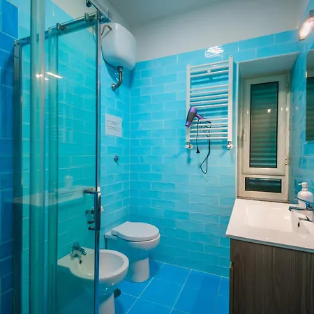 Color House * Neapel