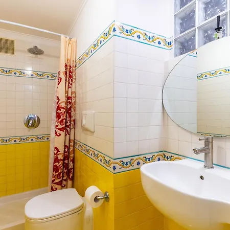 Apartment Santa Chiara Charming House With Terrace At Historical Center