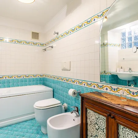 Santa Chiara Charming House With Terrace At Historical Center Apartment
