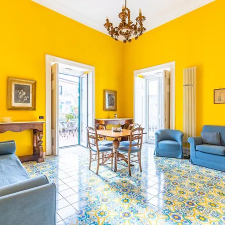 Apartment Santa Chiara Charming House With Terrace At Historical Center