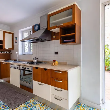 Santa Chiara Charming House With Terrace At Historical Center Apartment