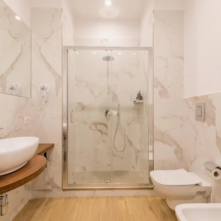 Dado Apartment *