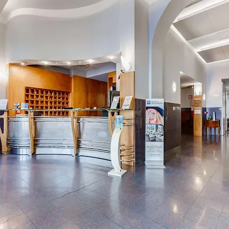 Western Plaza Hotel