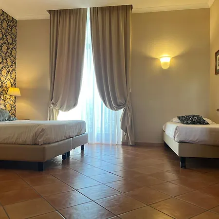 Hotel Nuvo Naples