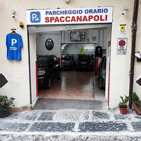 Il Centro Apartment Naples