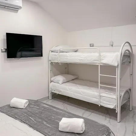 Liberato Apartment