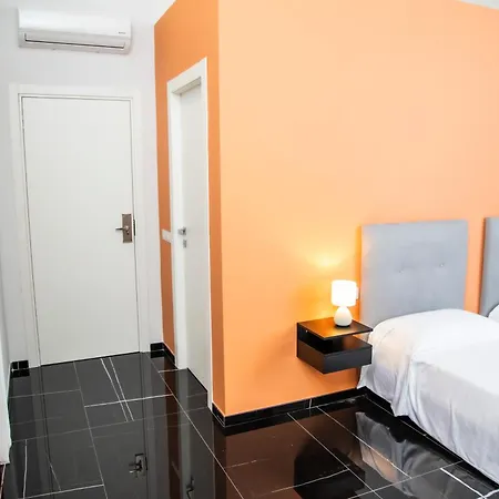 Guest house Palazzo Goyze, Familiare *
