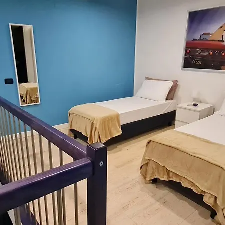 152room Naples