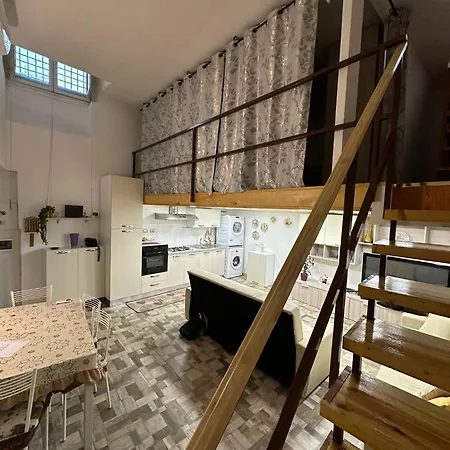 Family House * Naples