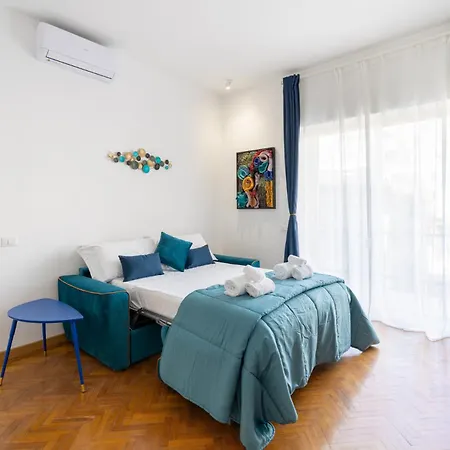 Apartment Blue&green Chiaia