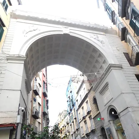 Piacevole Chiaia Apartment Naples