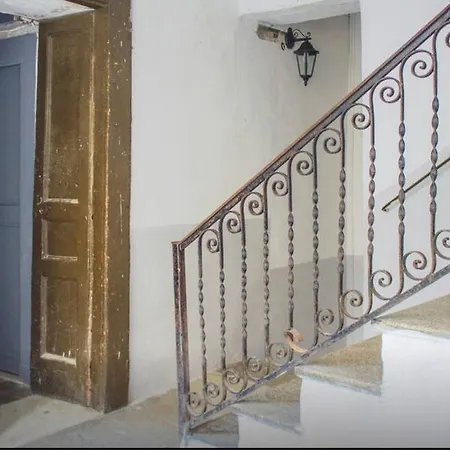 Flat Tribunali Naples