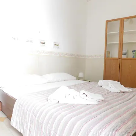 Piacevole Chiaia Apartment *