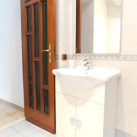 Apartment Piacevole Chiaia Naples