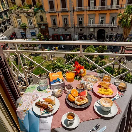 Alojamento de Acomodação e Pequeno-almoço Ruffo Di Bagnara Palazzo Monumentale Nápoles