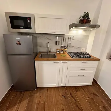 Apartment Domus Miraculi: Casa Storica Nel Cuore Di Naples