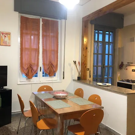 Tarumbo Intero 120 Mq Apartamento