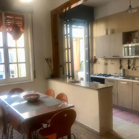 Tarumbo Intero 120 Mq Apartamento