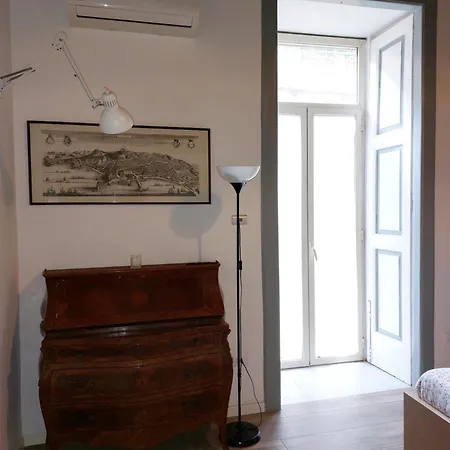 Museum Comfort * Nápoles