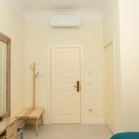 Bed & Breakfast Domus Sibyllina, Palazzo Cavalcanti