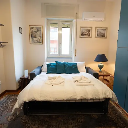 Un Salto Al Vomero By Dimorra Apartamento Nápoles