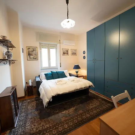 Un Salto Al Vomero By Dimorra Apartamento