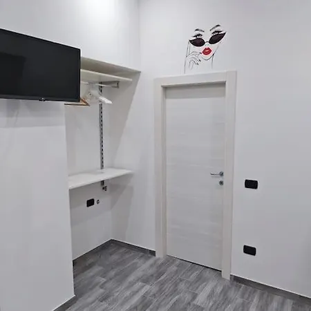 Apartment Ninarella House Naples