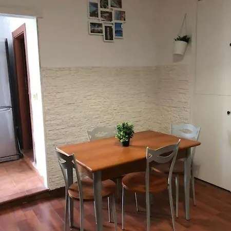 F839 Apartment *