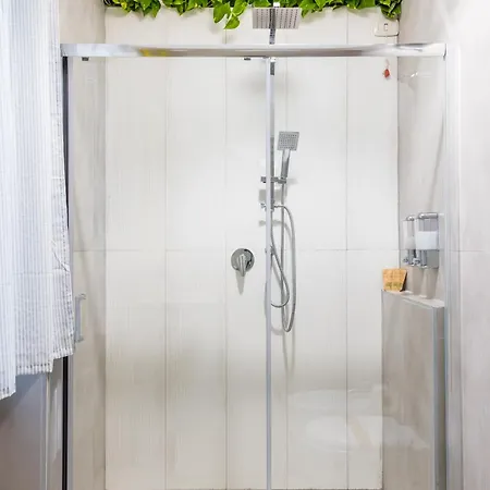 Kea Home, Entire House In The Heart Of Appartement