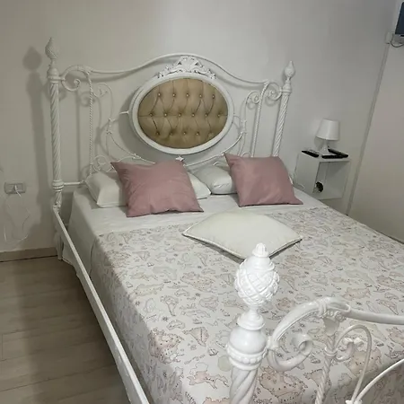Bed & Breakfast Scugnizzi Naples