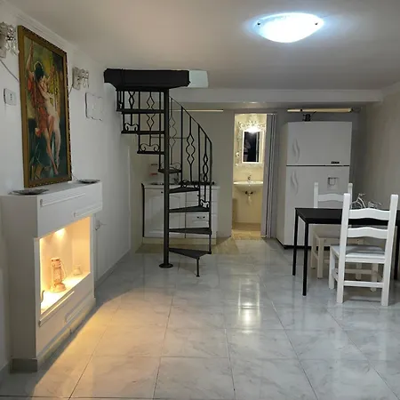Bed & Breakfast Scugnizzi *