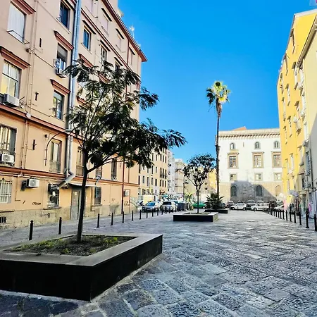 Scugnizzi * Naples