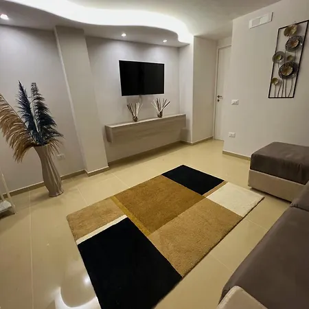 L'ospite Napoletano Apartment *