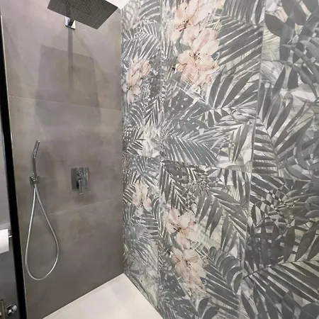 Ninetta A Toledo Apartment