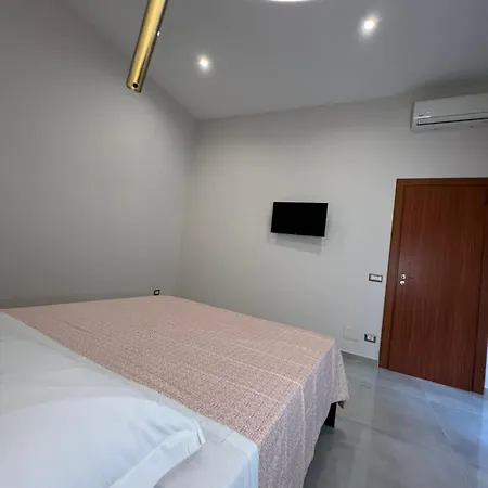 Ninetta A Toledo Apartment *