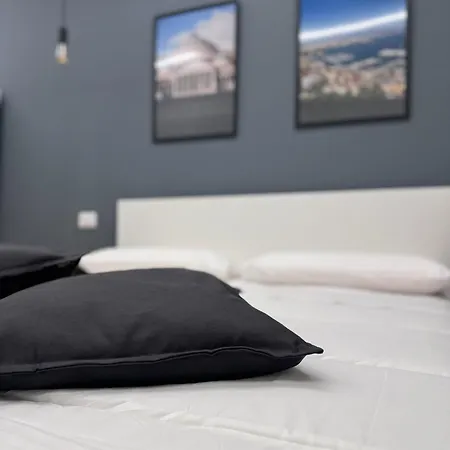 Conte Di Mola 67 Bed & Breakfast
