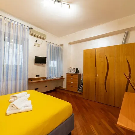 Via Avvocata 10 * Napoli