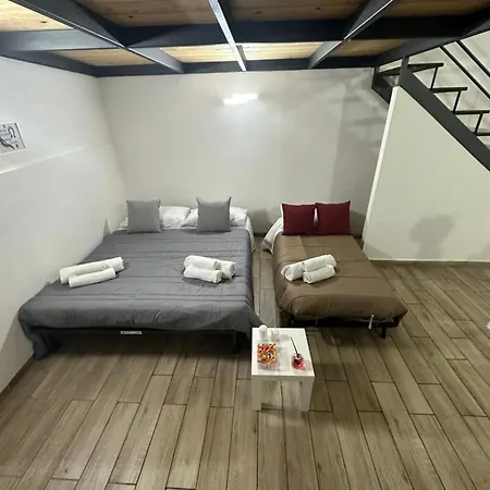 Aurora House Naples