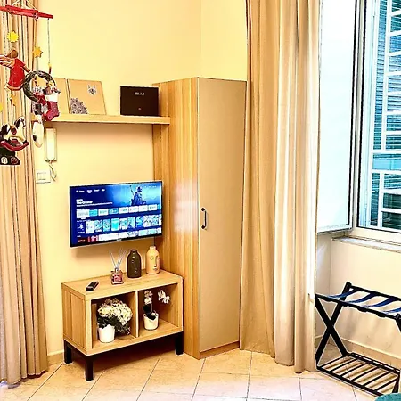 Charming Vomero Apartment Naples