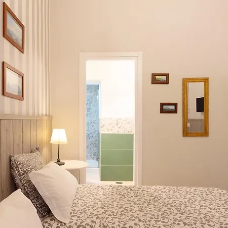 فندق مبيت وإفطار داي ديكوماني 3*