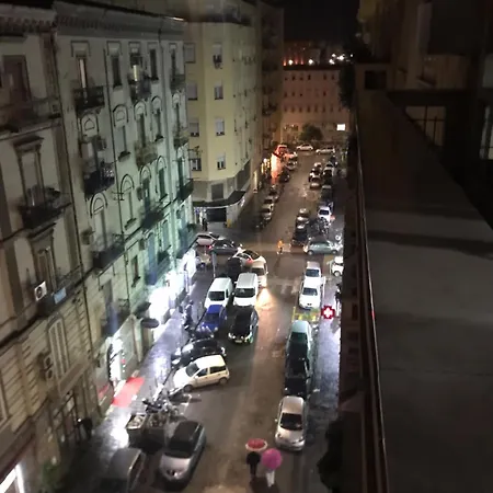 Apartamento Tarumbo Intero 120 Mq Nápoles