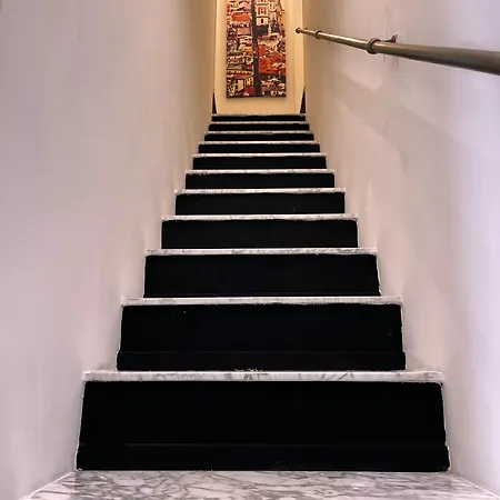Palazzo Della Loggia 3* Neapel