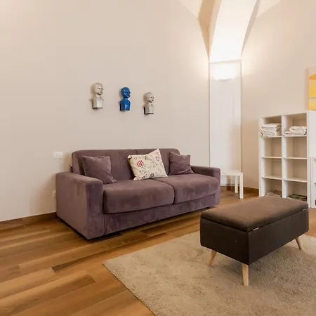 Apartment Palazzo Firrao, Naples