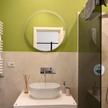 Qhouse Naples